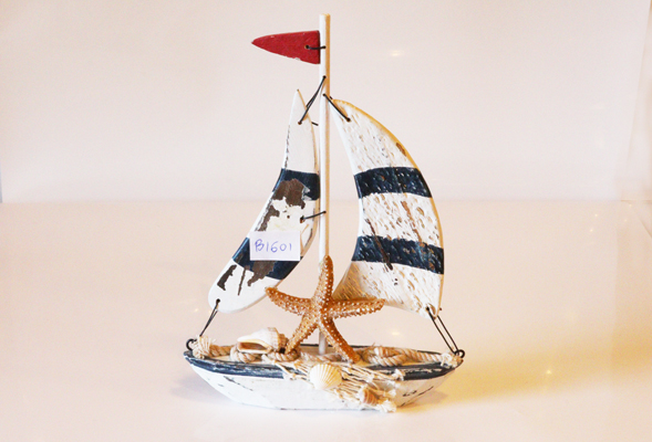 BARCA LEGNO c/VELE LEGNO h.21cm 