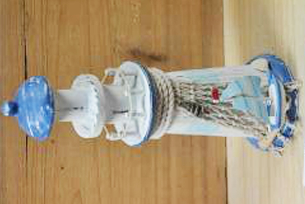 FARO LEGNO C/RETE BIANCO E BLU 23x8.5x8.5cm 