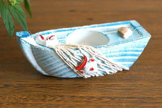 BARCHETTA LEGNO CON PORTACANDELA 