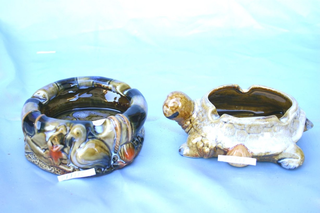 POSACENERE CERAMICA PELLICANO 4 MOD.ASS 