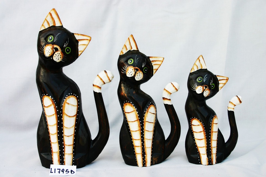 SET GATTO LEGNO SCURO ORECCHIE RIGHE 20-25-30 cm. 