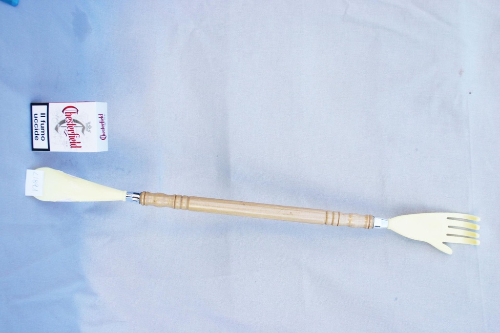 BASTONE LEGNO MANO+CALZASCARPE 