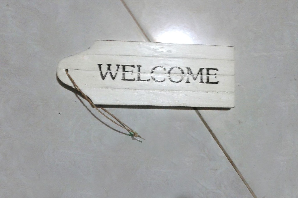 TARGA LEGNO D'APP C/SCRITTE CM 22*8 12 MOD ASS 