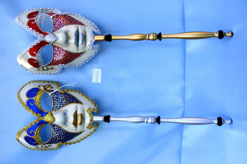 MASCHERA PLASTICA FARFALLA 16x19 C/MANICO 