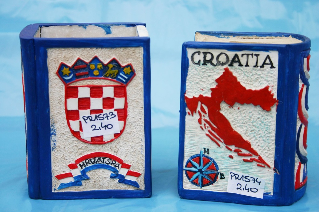 LIBRO CROAZIA SALVADANAIO 