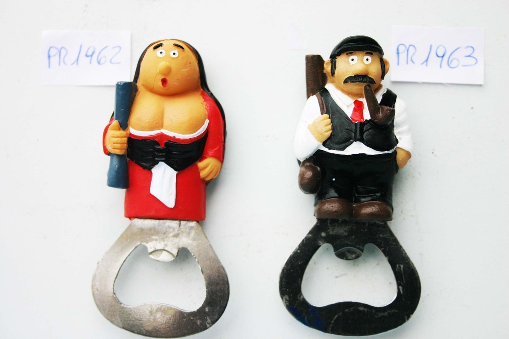 MAGNETE RESINA "UOMO" APRIBOTTIGLIE 