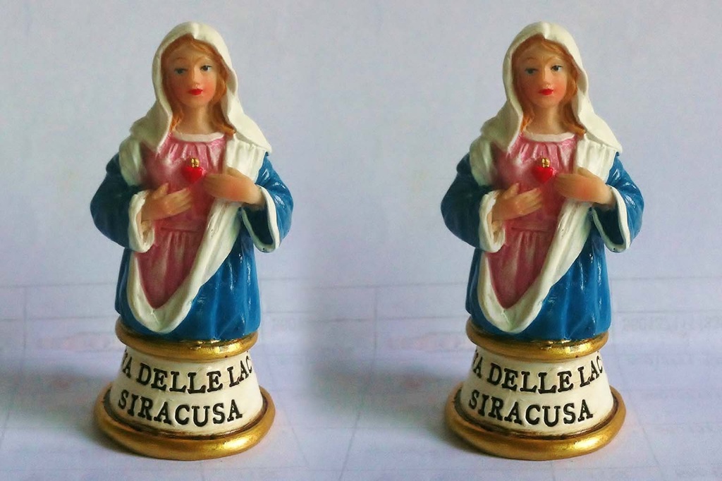 MADONNA RESINA Â½ BUSTO 