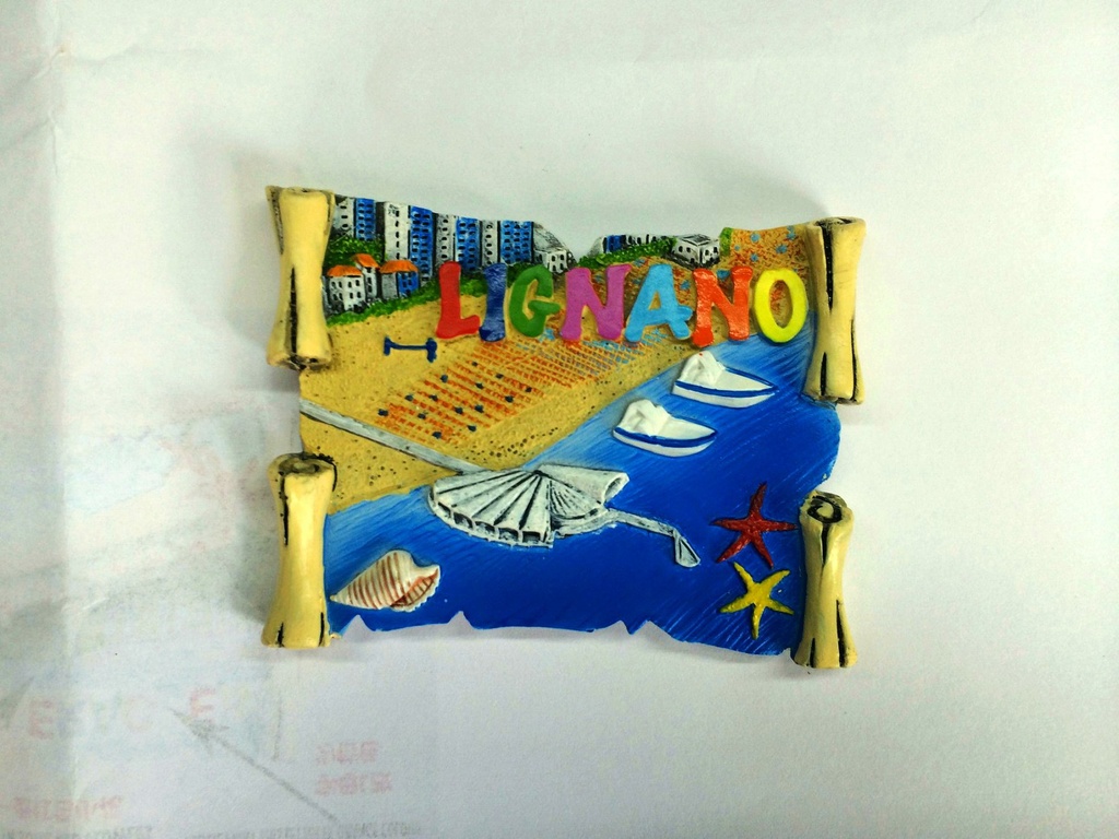 MAGNETE RESINA PERGAMENA LIGNANO 