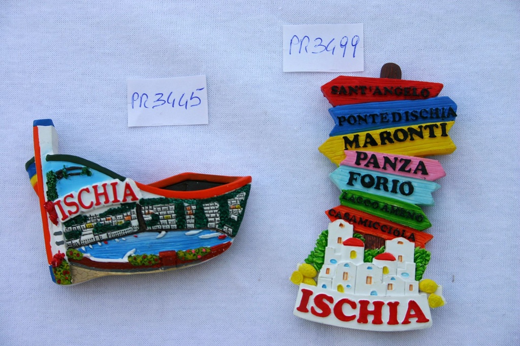 MAGNETE RESINA BARCHETTA VEDUTA ISCHIA 