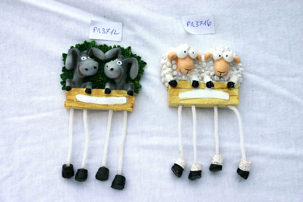 MAGNETE RESINA DUE ASINI C/PENDENTI 