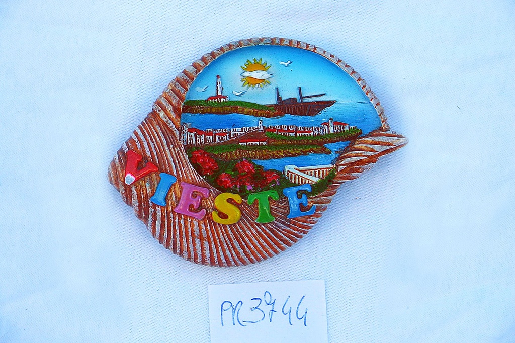 MAGNETE RESINA CONCHIGLIA VEDUTA VIESTE 
