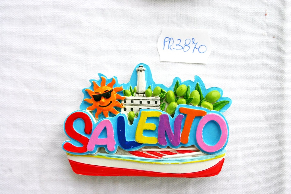 MAGNETE RESINA SCRITTA MULTICOLOR SALENTO 