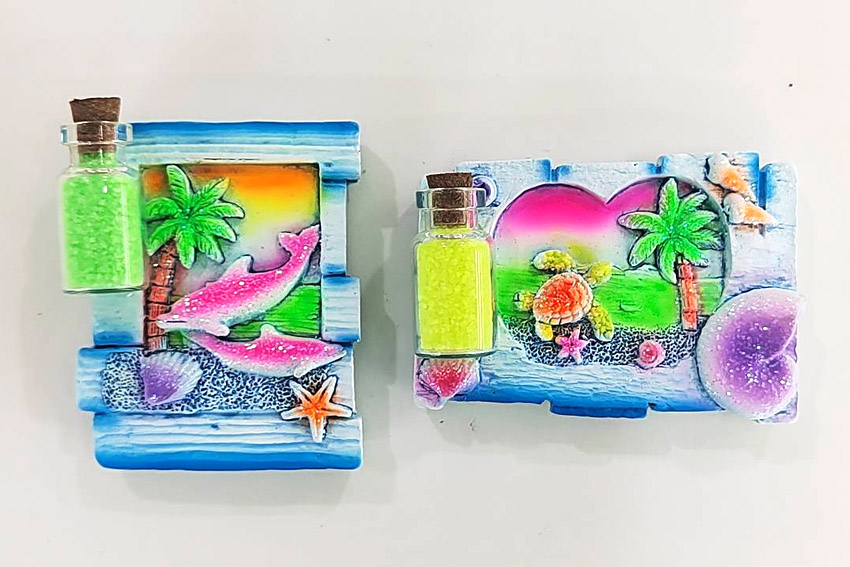 MAGNETE RESINA CORNICE C/BOTT 2 MOD 